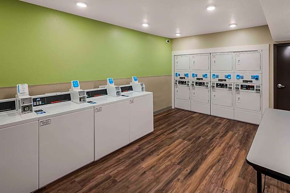 WoodSpring Suites West Palm Beach