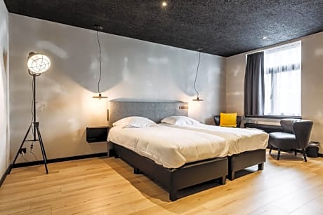 Large Room