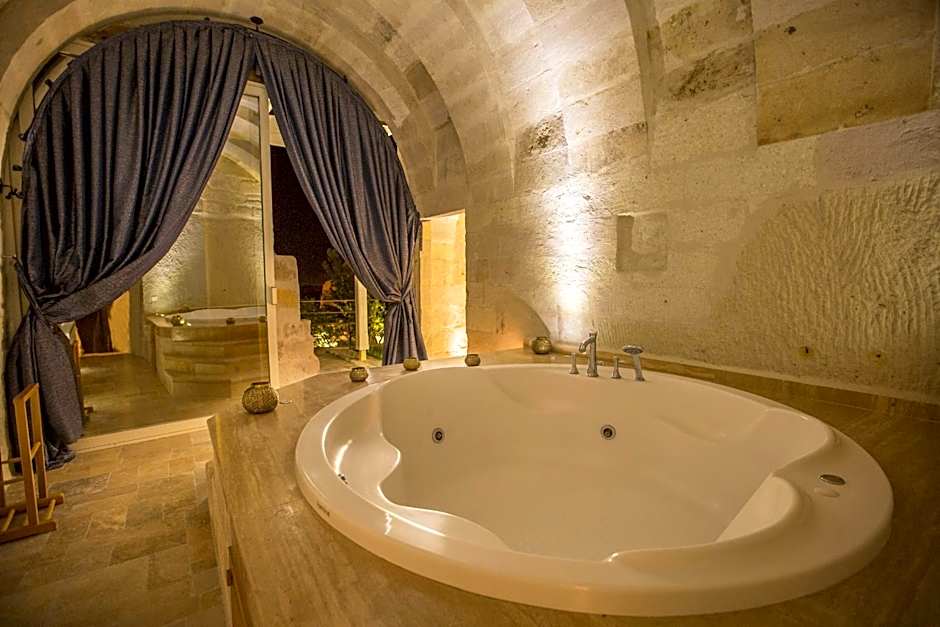 Azure Cave Suites - Cappadocia
