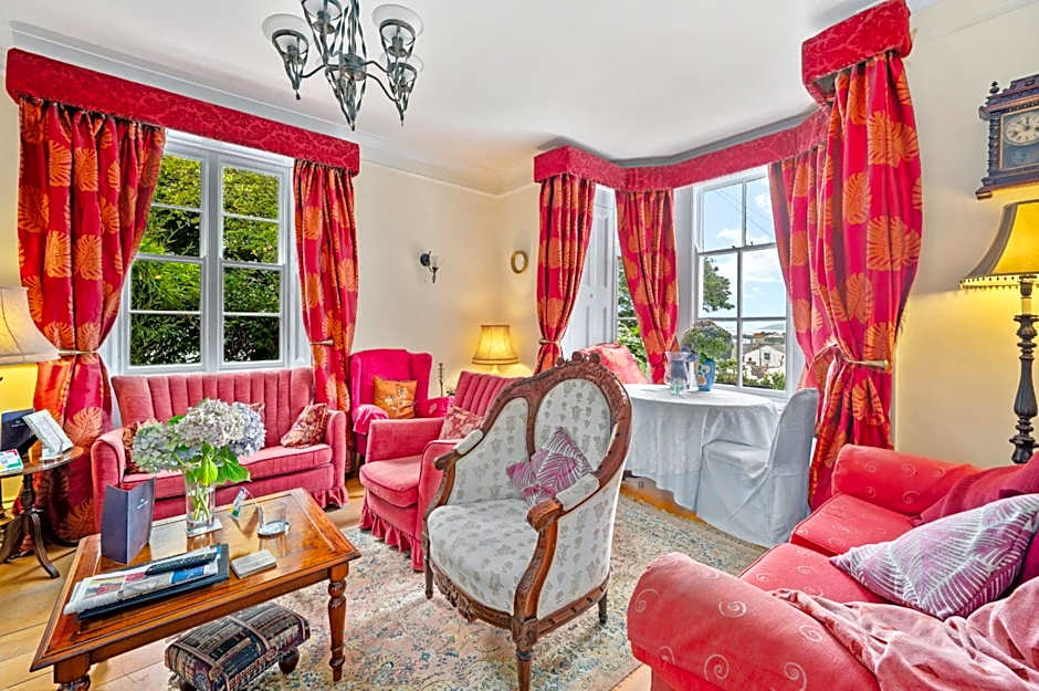 Robin Hill Heritage Guest House