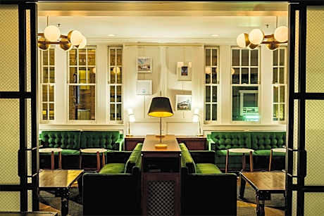 ACME Hotel Chicago, Outset Collection by Hilton	