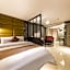 Docking Hotel