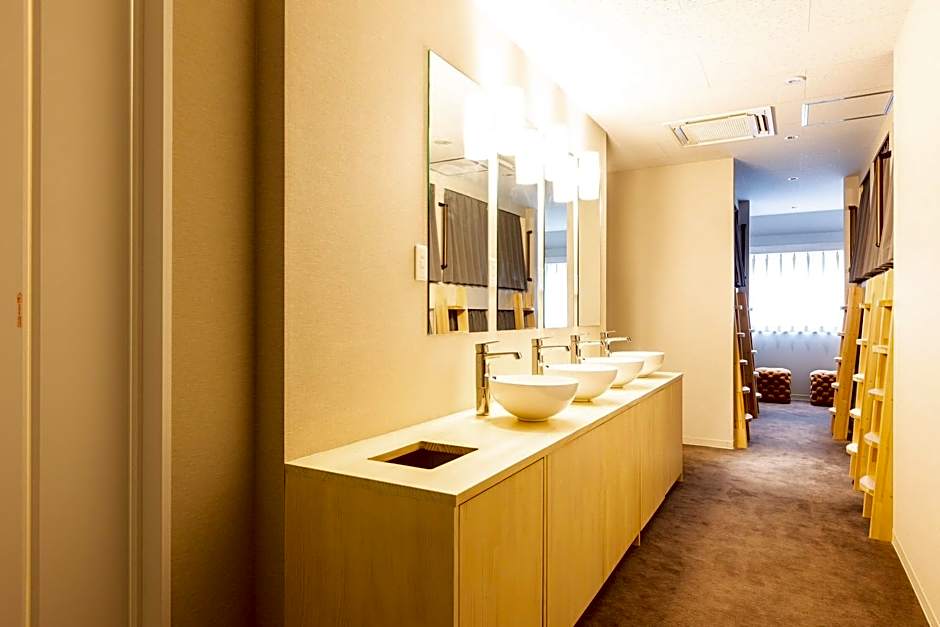Akasaka The Hostel