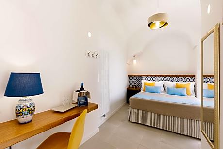 Deluxe Double Room with Shower