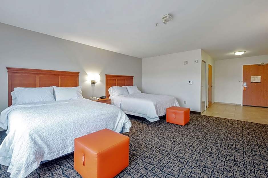 Photo 1 of 5 of 2 Queen Beds, Hearing/Mobility Accessible