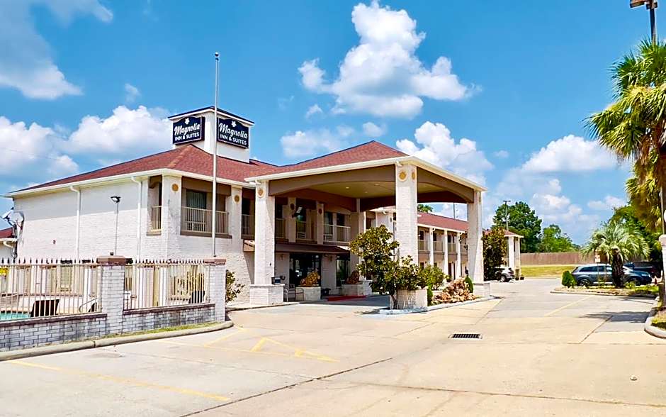 Magnolia Inn And Suites