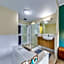 Airlie Summit Apartments