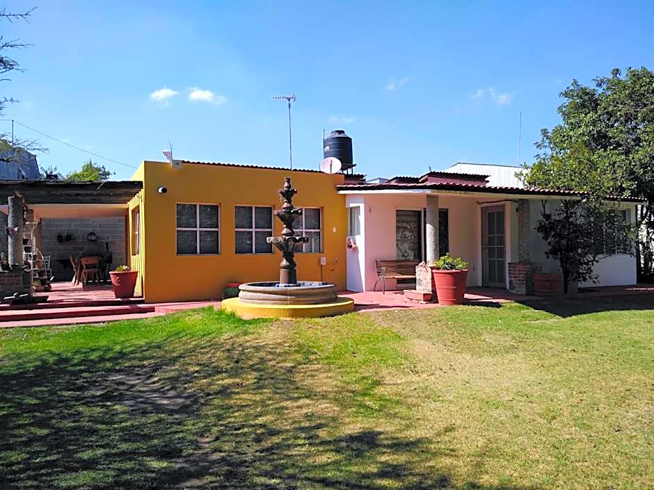 Finca Mc'Clau Teotihuacan, Casa residencial entera