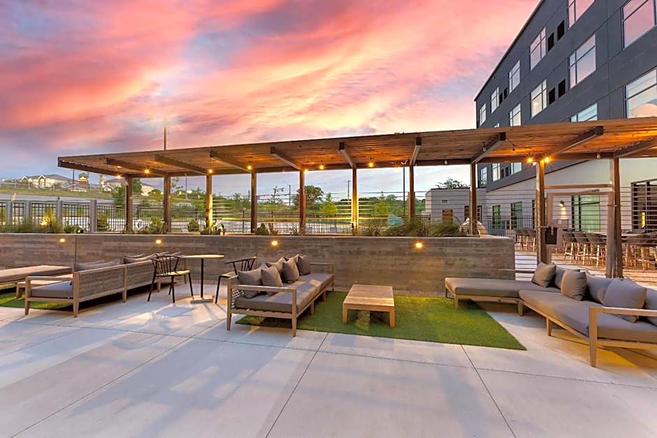 Cambria Hotel Austin Airport