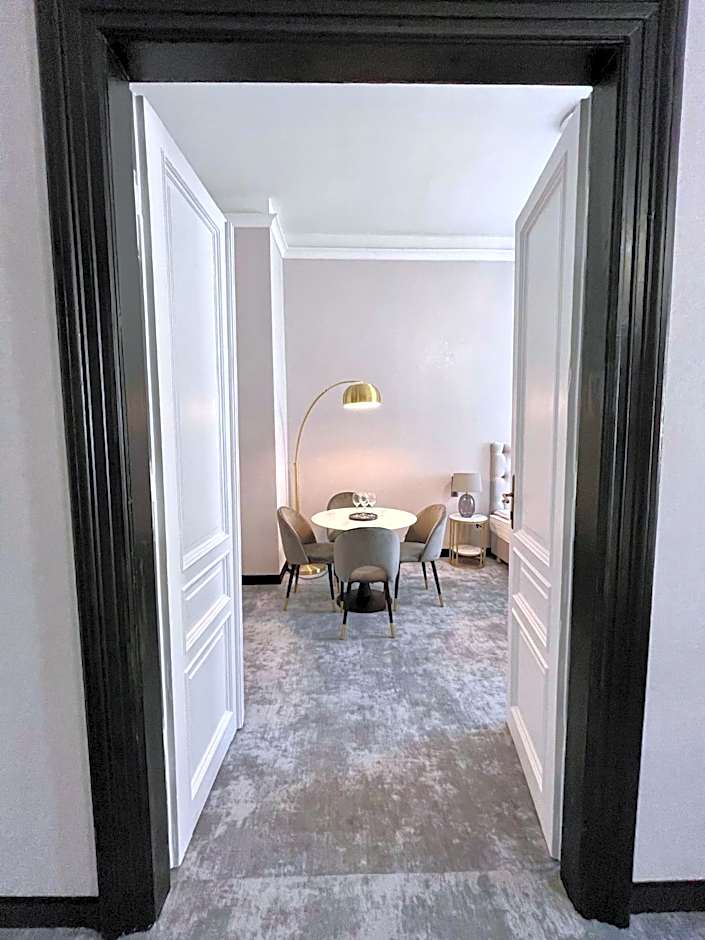 SZEWSKA 22 BOUTIQUE