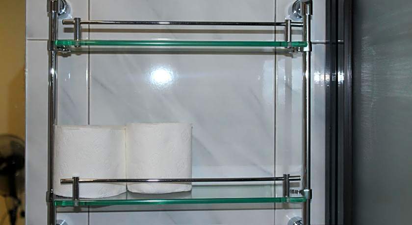 Anahaw Studio Suites