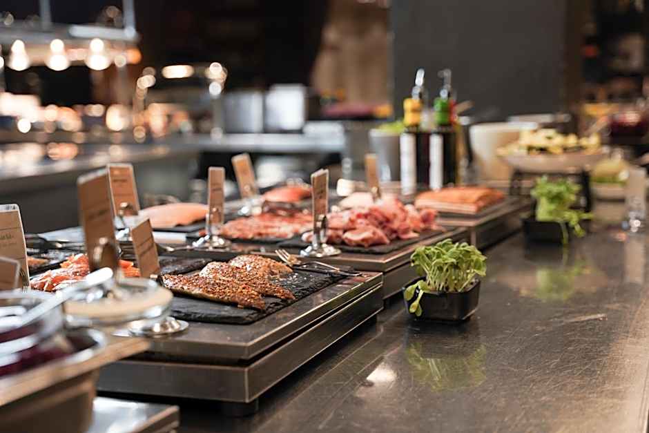 Home Hotel Folketeateret