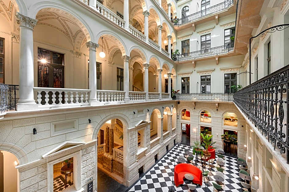 Hotel Oktogon Haggenmacher by Continental Group