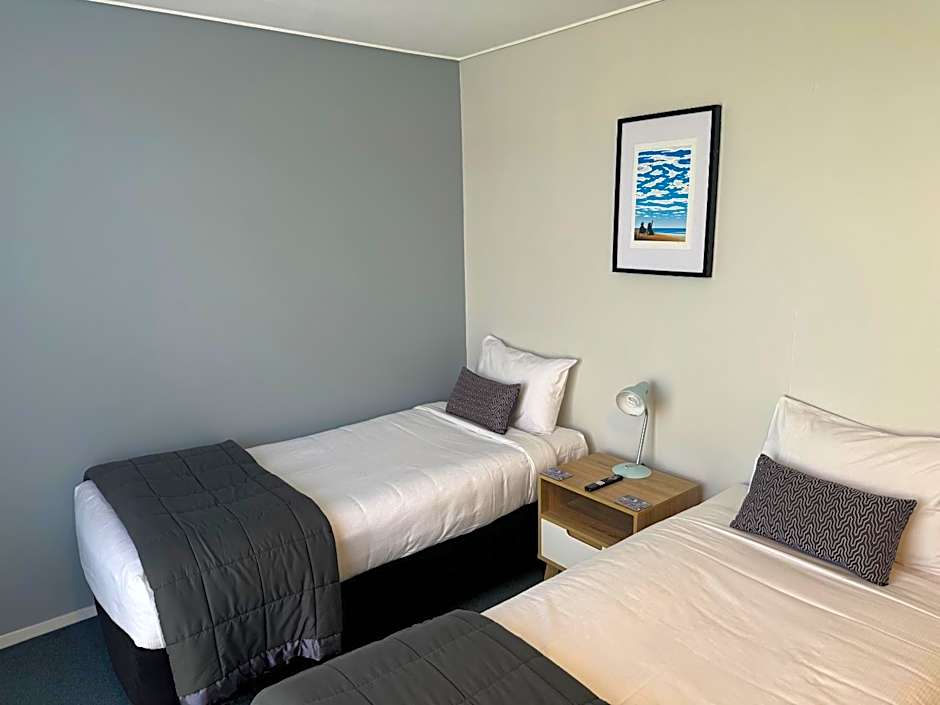 Academy Motor Inn