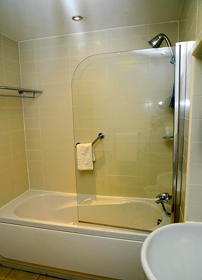 PREMIER SUITES Newcastle