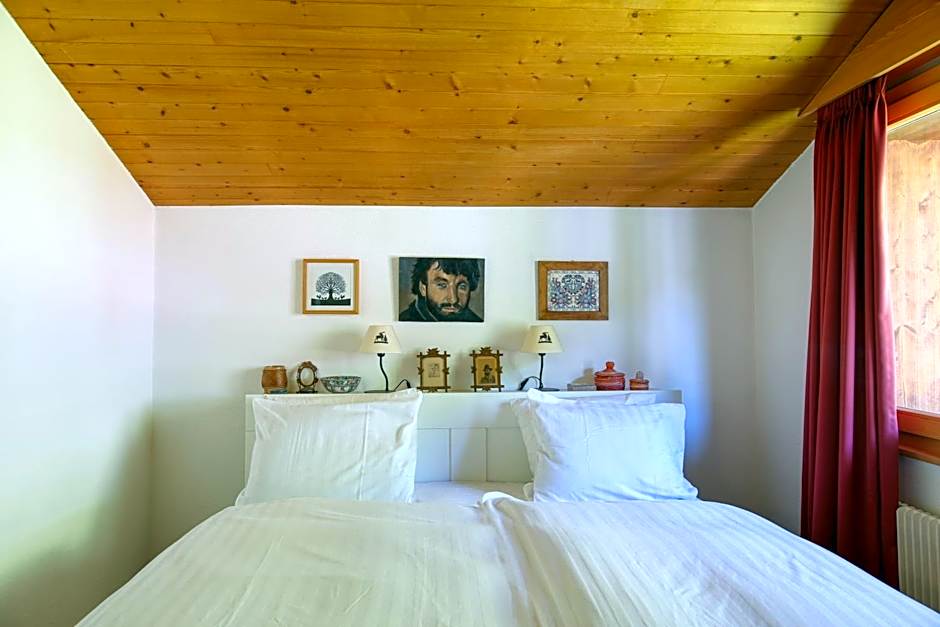 Ravines 50, soulful escape with mountain views