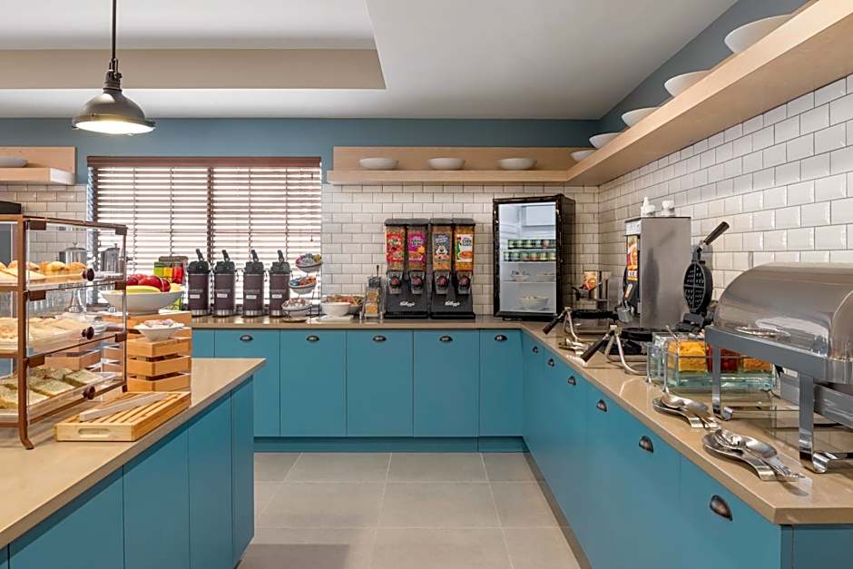 Country Inn & Suites by Radisson, Hoffman Estates, IL