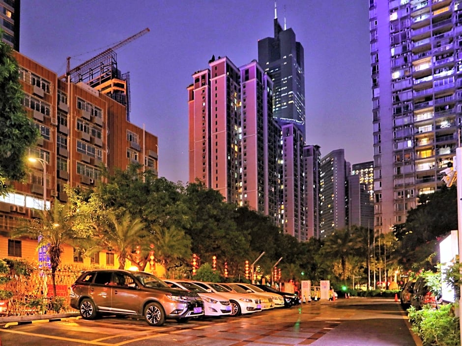 Landmark International Hotel