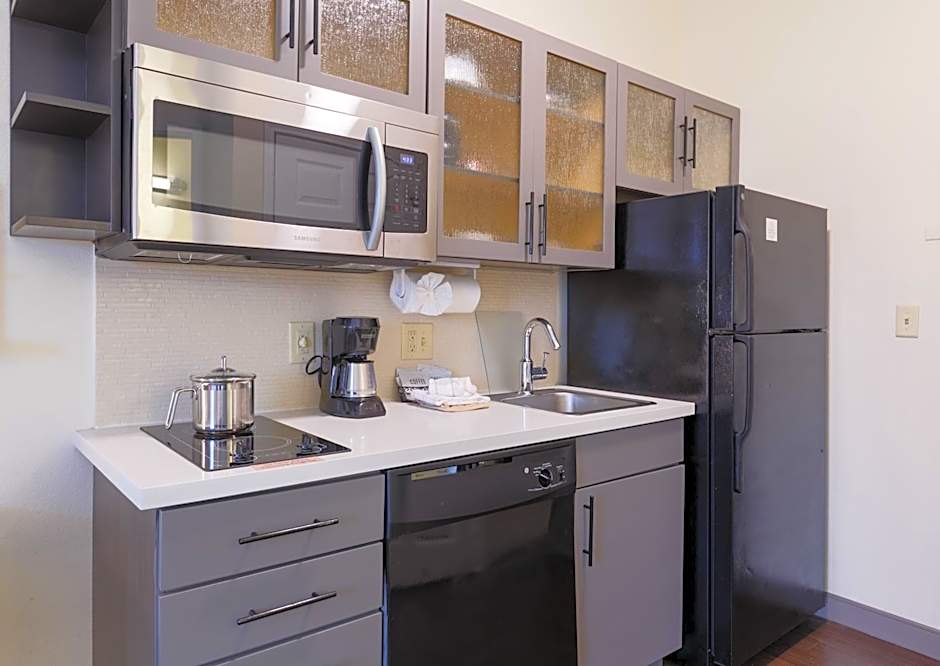 Candlewood Suites San Marcos By IHG