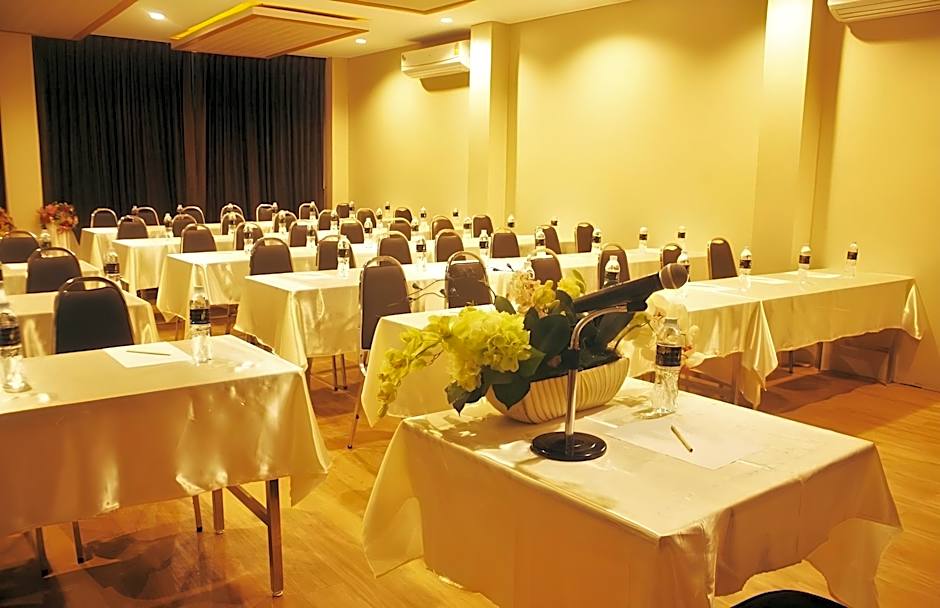 Metro Hotel & Spa