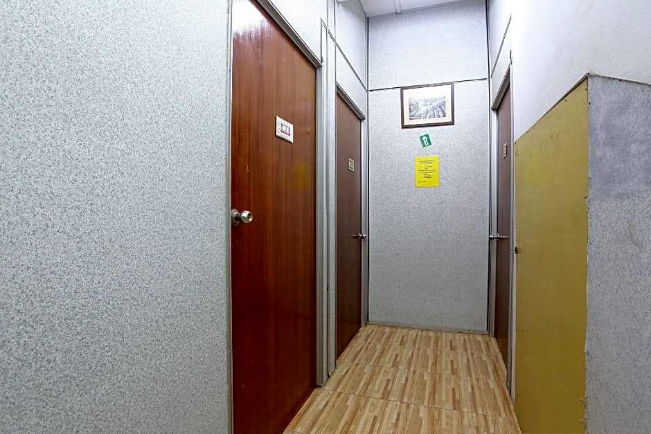 OYO 89755 D&d Budget Inn