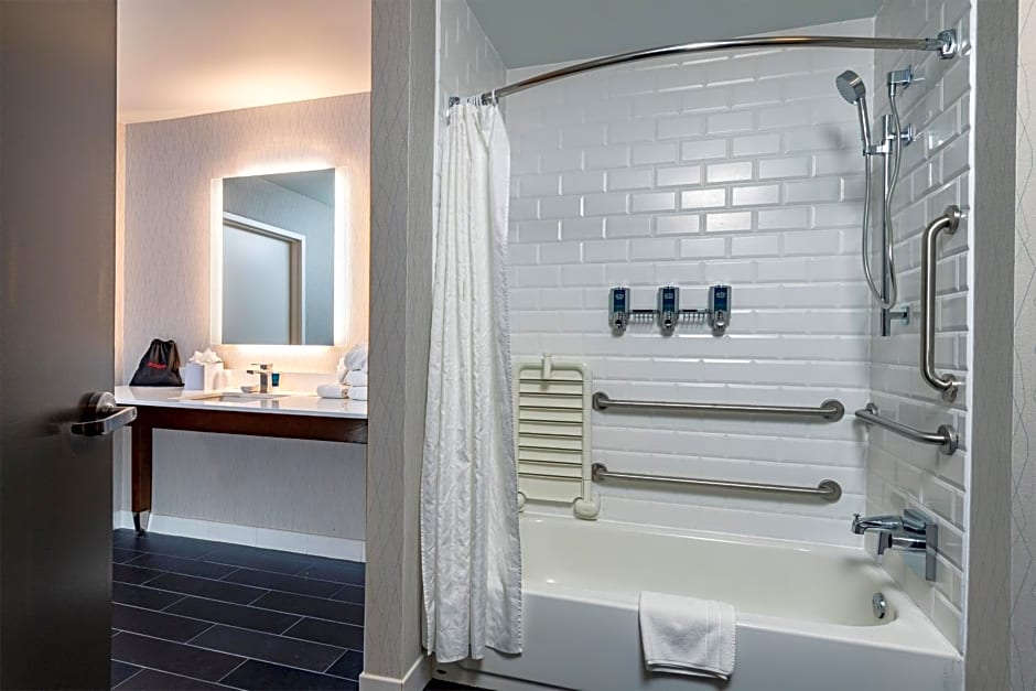 Radisson Hotel Fairview Heights - St Louis