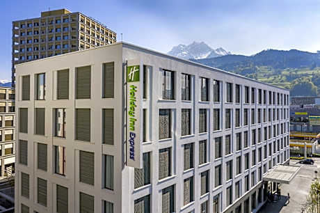 Holiday Inn Express - Luzern - Kriens by IHG
