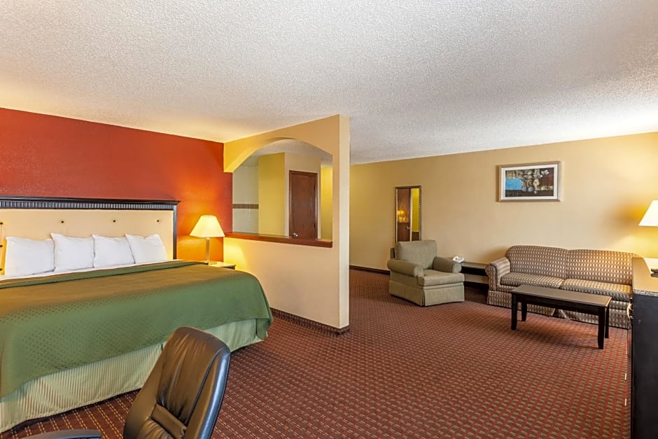 Quality Inn & Suites Lincoln South