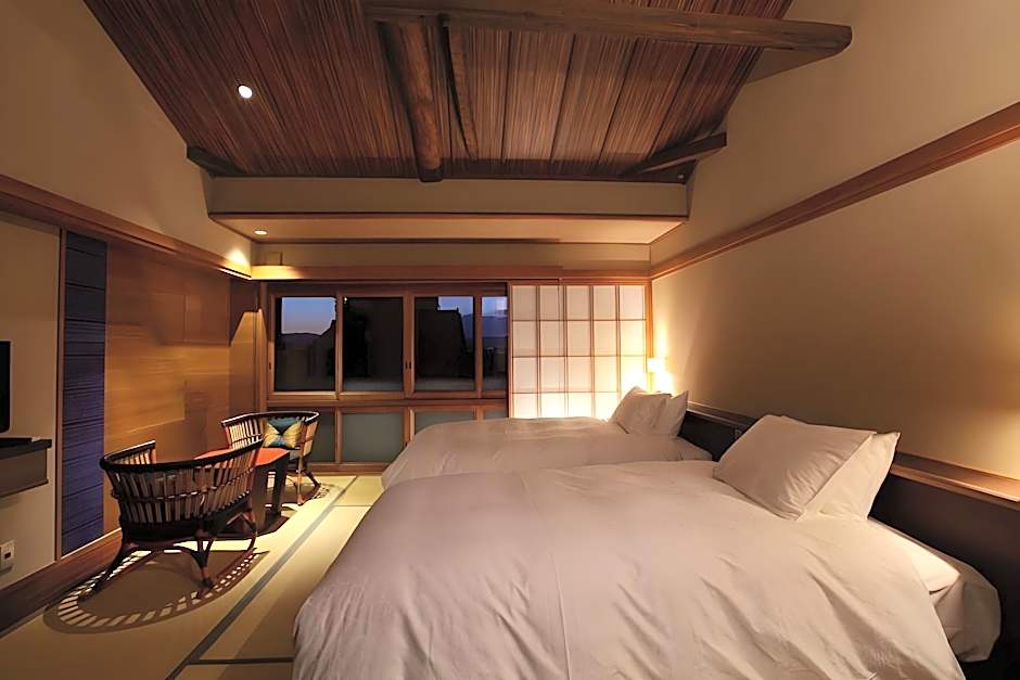 Yasaka-Yutone Serving Kyoto Cuisine Ryokan