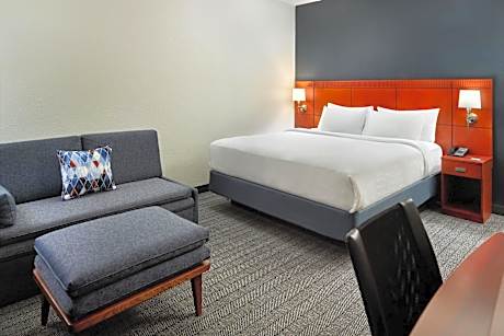 King Room - Hearing Accessible