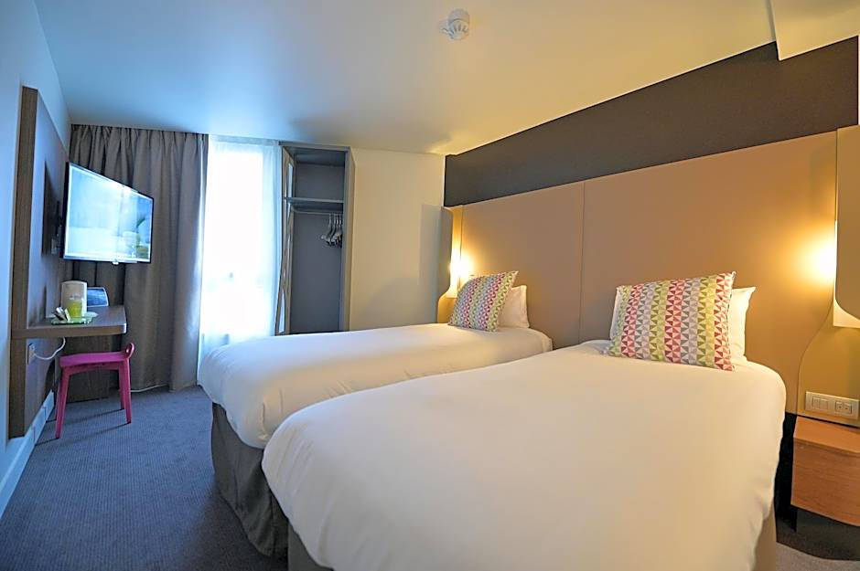 CAMPANILE PARIS - Clichy Centre