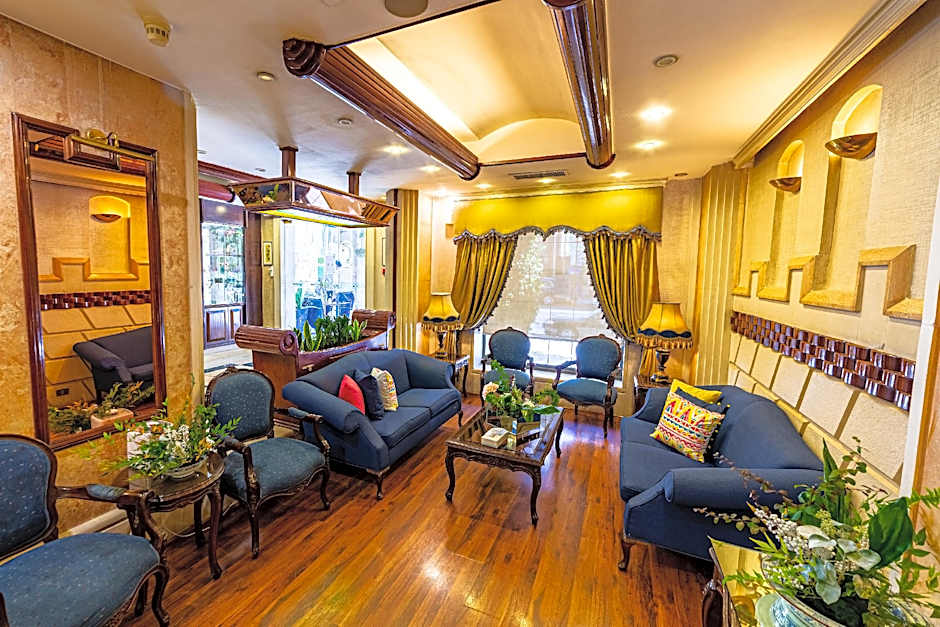 Comfort Hotel Suites