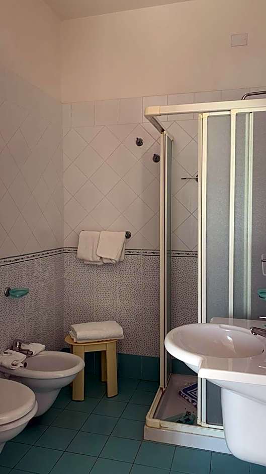 Hotel Monti