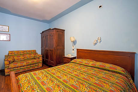 Classic Triple Room