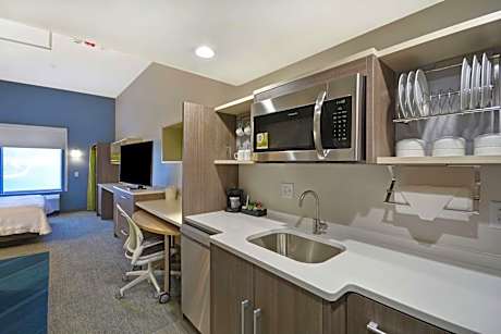 King Studio Suite - Hearing Access/Non-Smoking