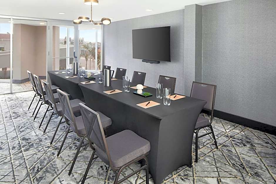 Renaissance Daytona Beach Oceanfront Hotel