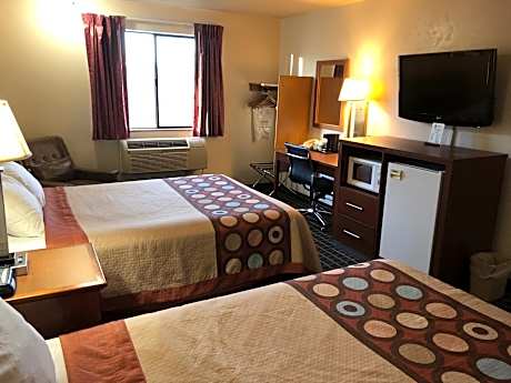 Deluxe Queen Room with Two Queen Beds - Non-Smoking