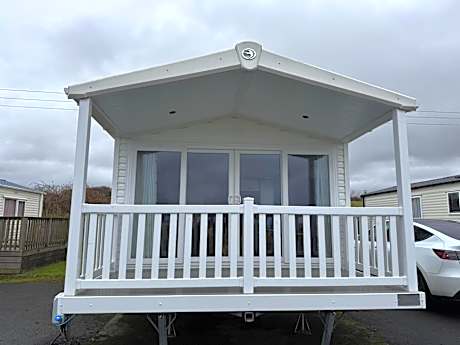 The Retreat - Turnberry Holiday Park Amazing Sea View