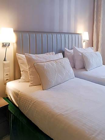 Apartment with Shower