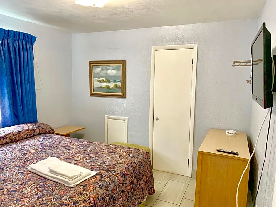White Caps Motel