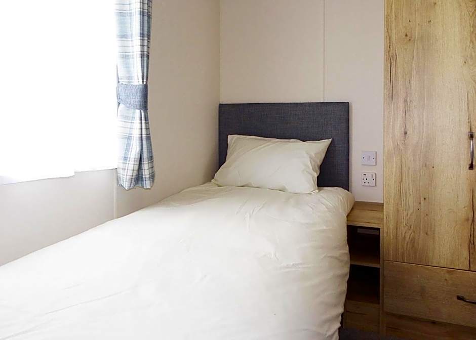 Riverside Holiday Village