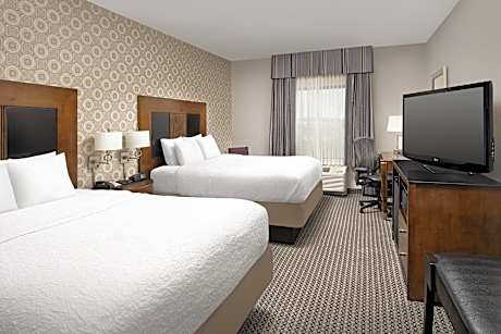 Room with Two Queen Beds - Non-Smoking