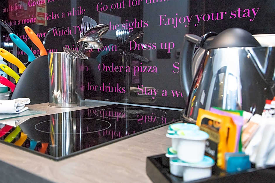 Aparthotel Roomzzz Nottingham City