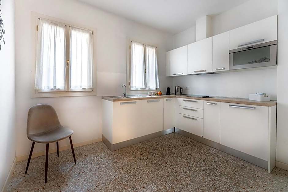 San Teodoro Palace - Luxury Apartments