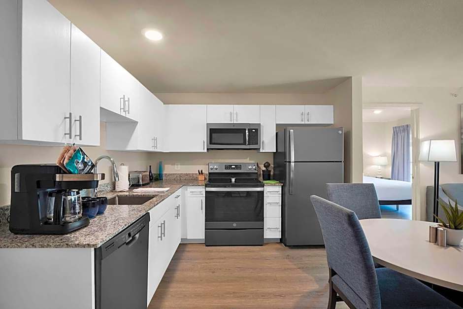 WaterWalk Extended Stay by Wyndham Charlotte - Arrowood