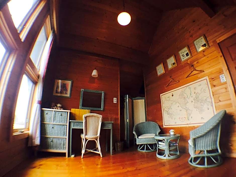 Carrefour Guesthouse カルフール ゲストハウス