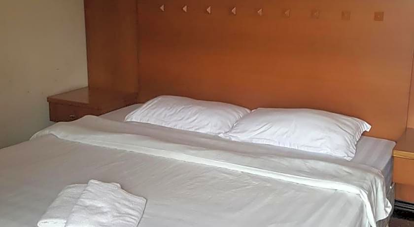 Homestay Marina Court Resort