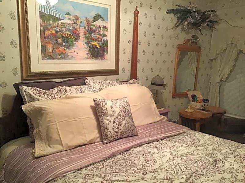 Brookview Manor Inn