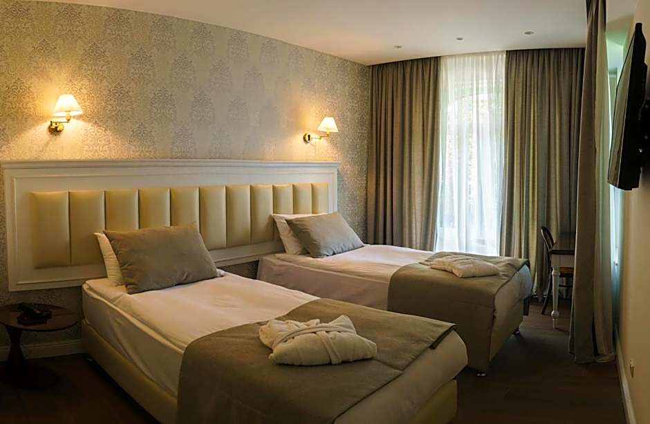 Photo 1 of 11 of Standard 1 Double Bed or 2 Beds
