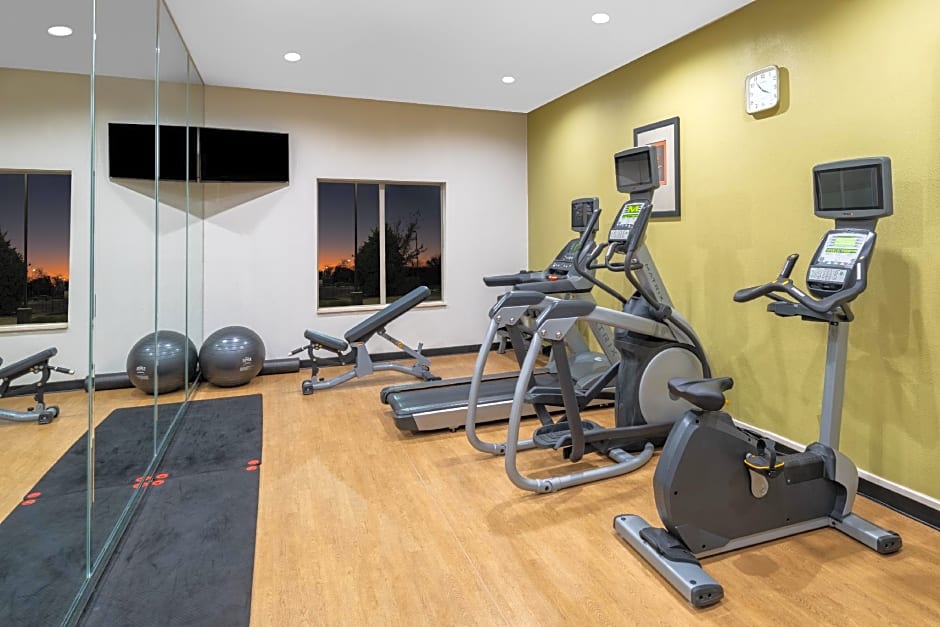 Holiday Inn Express & Suites Dallas Fair Park, an IHG Hotel